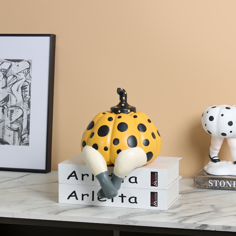 Abstract Polka Dot Pompoenpop  - Abstract Sculpture Resin recensie en prijs